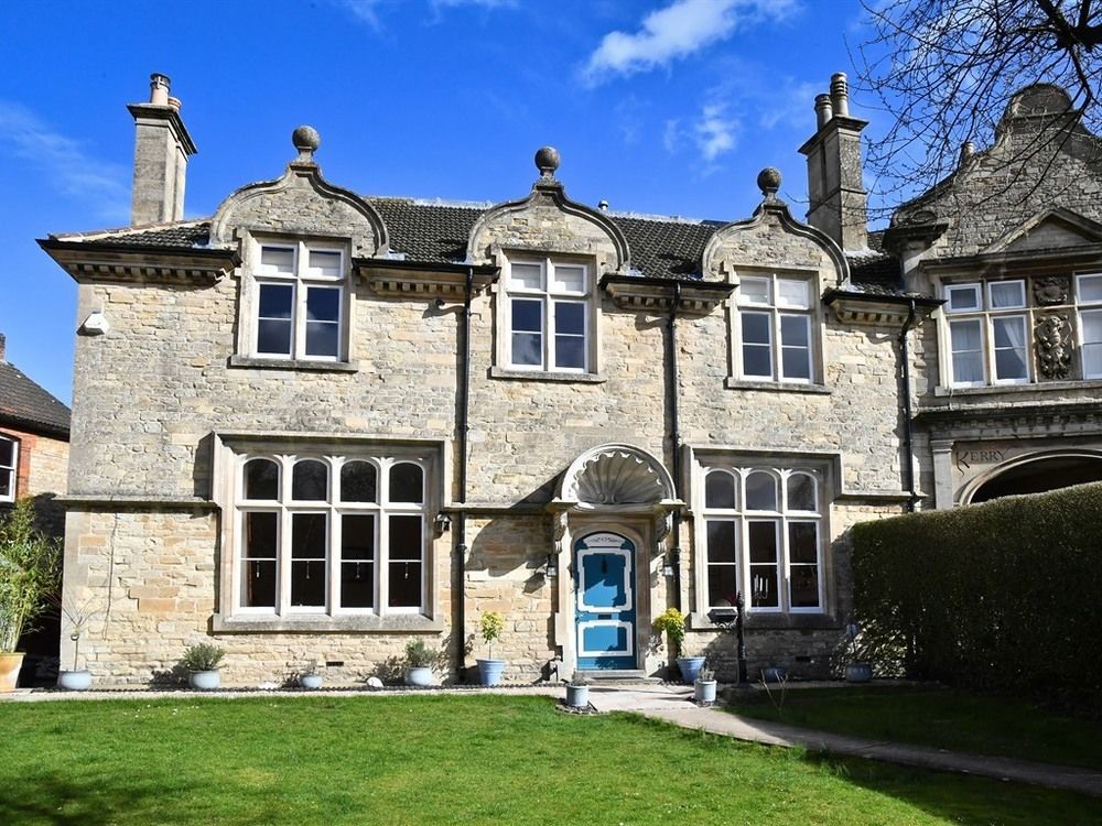 Heritage Bed And Breakfast Calne Bagian luar foto